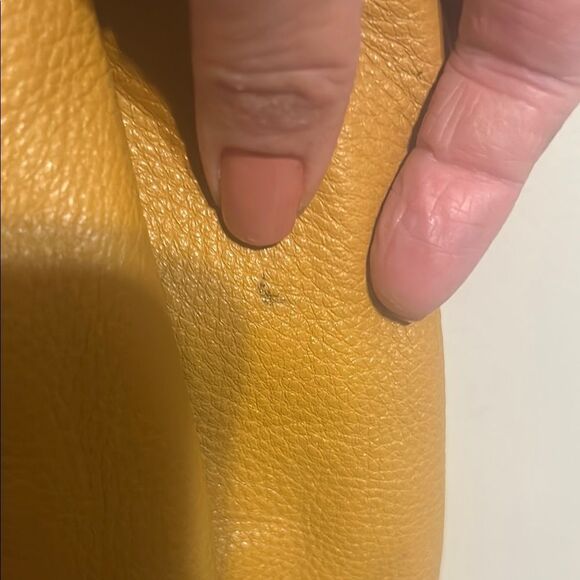 B makowski Elegant mustard yellow  Leather Tote Bag - Picture 6 of 16